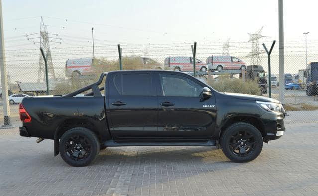 TOYOTA HILUX DOUBLE CABIN