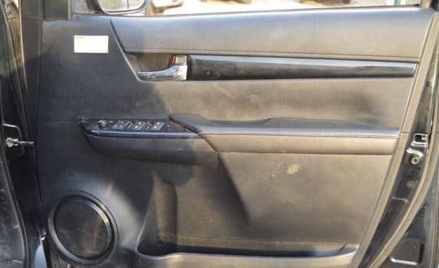 TOYOTA HILUX DOUBLE CABIN