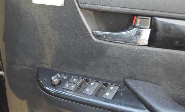TOYOTA HILUX DOUBLE CABIN