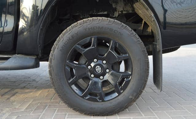 TOYOTA HILUX DOUBLE CABIN
