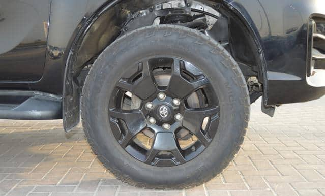 TOYOTA HILUX DOUBLE CABIN