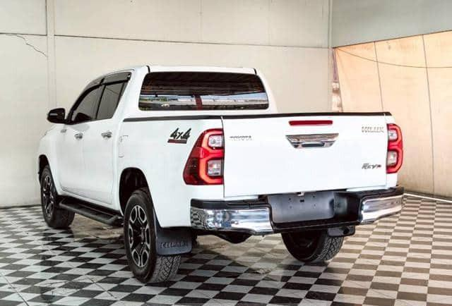 TOYOTA HILUX 2.4 E REVO DOUBLE CAB