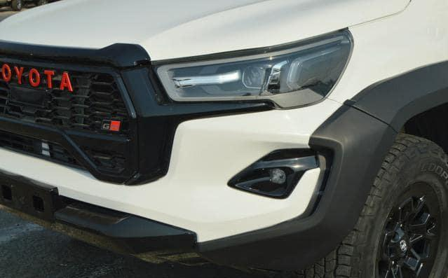 TOYOTA HILUX DOUBLE CABIN
