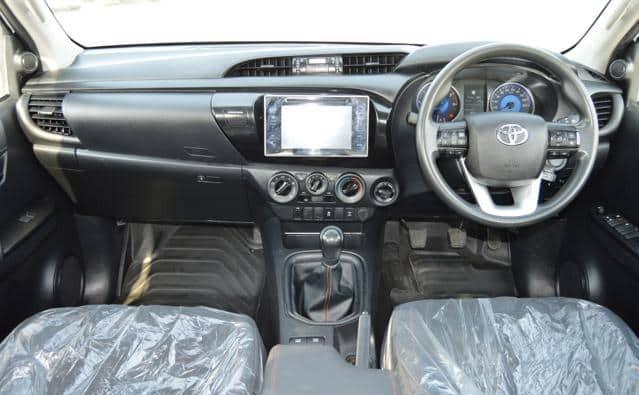 TOYOTA HILUX DOUBLE CABIN