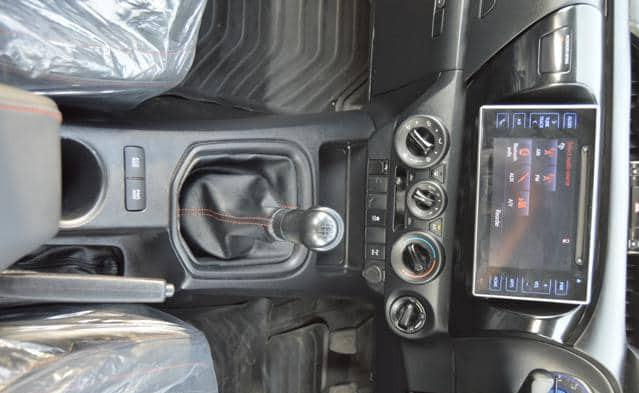 TOYOTA HILUX DOUBLE CABIN