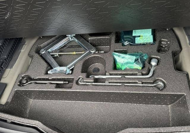 2023 TOYOTA RAV4 2.5 HYBRID