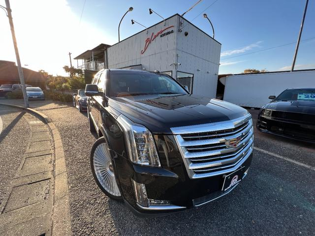 CADILLAC ESCALADE PLATINUM