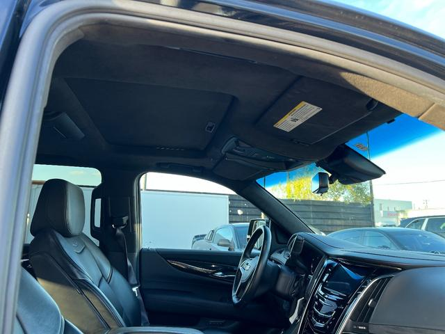CADILLAC ESCALADE PLATINUM