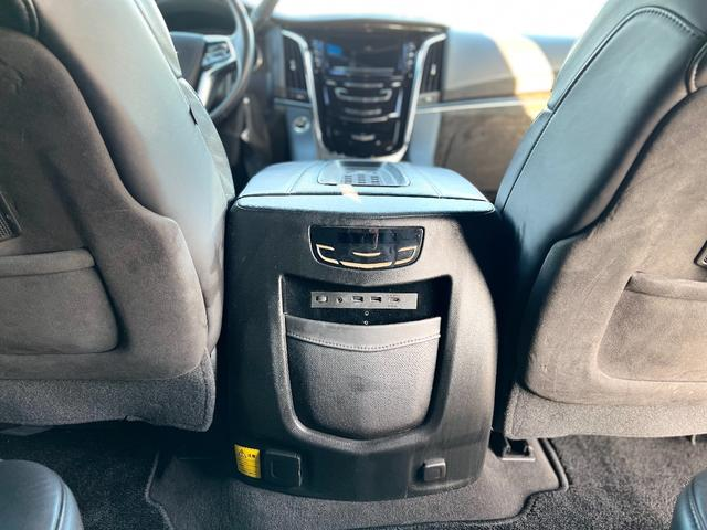 CADILLAC ESCALADE PLATINUM