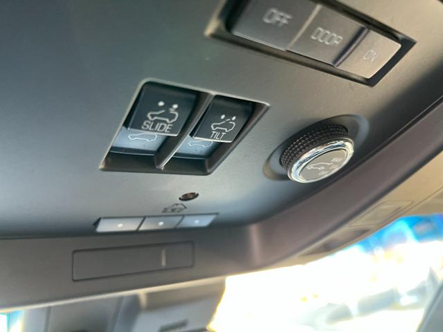 CADILLAC ESCALADE PLATINUM
