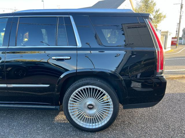 CADILLAC ESCALADE PLATINUM