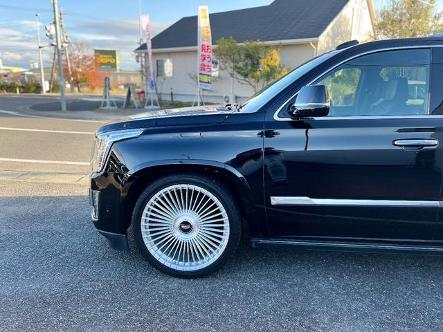 CADILLAC ESCALADE PLATINUM