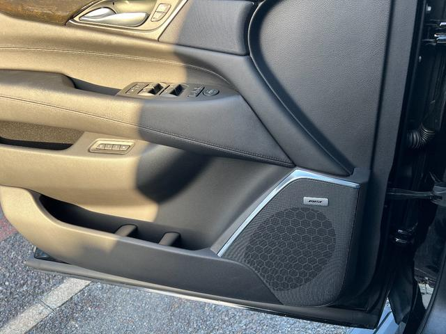 CADILLAC ESCALADE PLATINUM