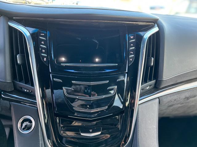CADILLAC ESCALADE PLATINUM