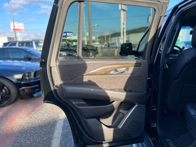 CADILLAC ESCALADE PLATINUM