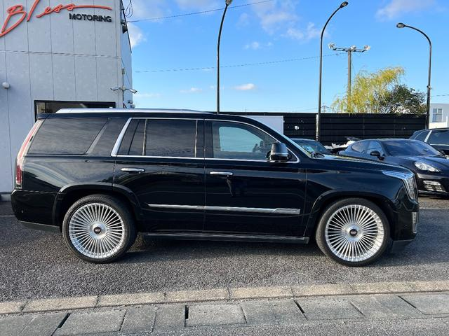 CADILLAC ESCALADE PLATINUM
