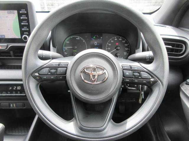 2023 TOYOTA YARIS HYBRID X