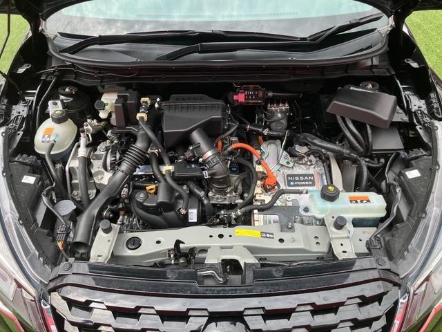 NISSAN KICKS X TWO TONE INTERIOR EDITION