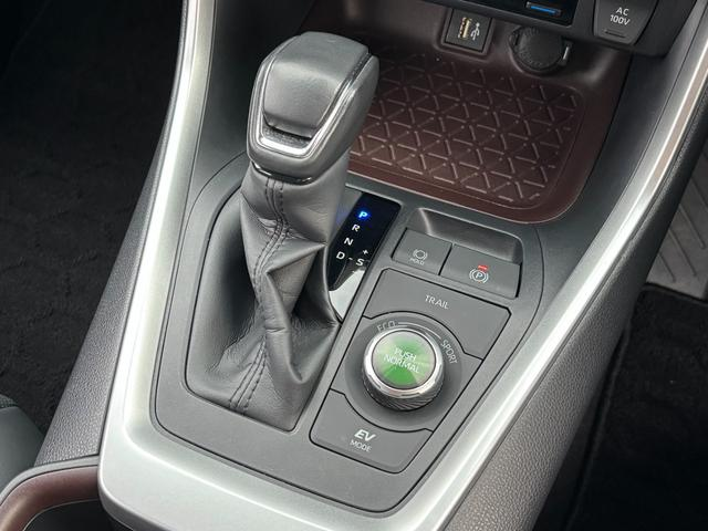TOYOTA RAV4 HYBRID G