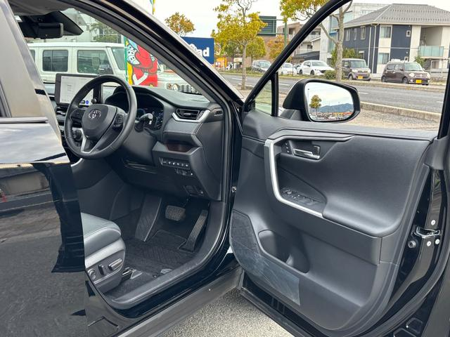 TOYOTA RAV4 HYBRID G