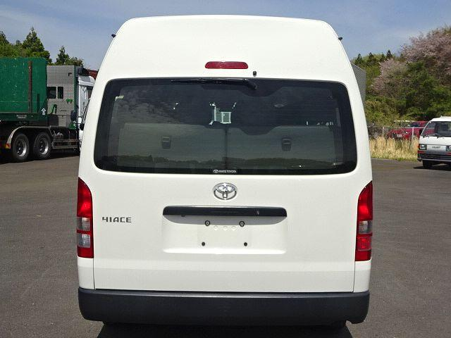 TOYOTA HIACE COMMUTER SUPER LONG DX 2020