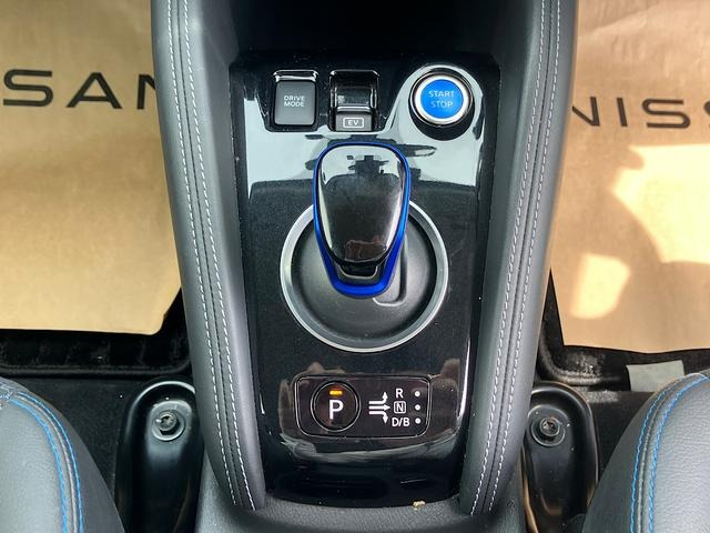 NISSAN KICKS X