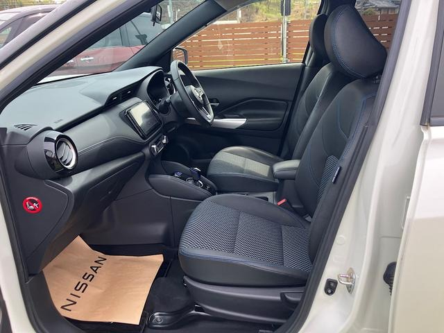 NISSAN KICKS X