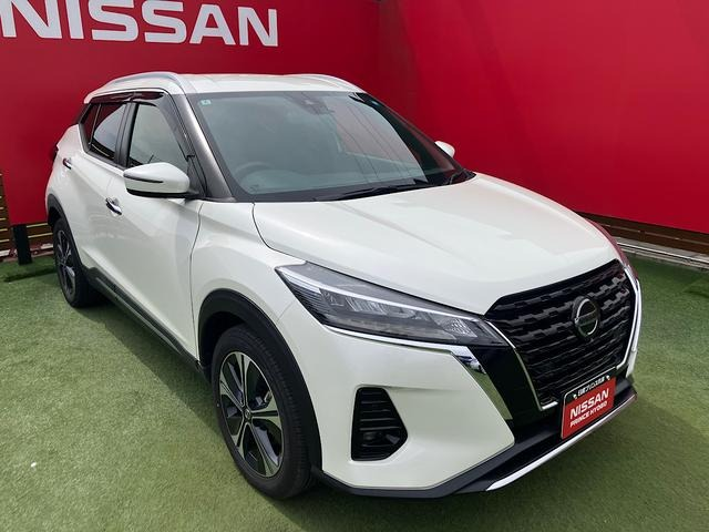NISSAN KICKS X
