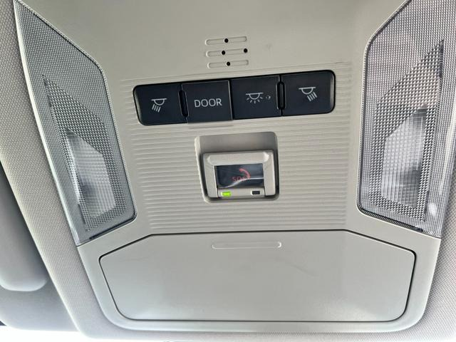 TOYOTA RAV4 HYBRID ADVENTURE OFFROAD PACKAGE II