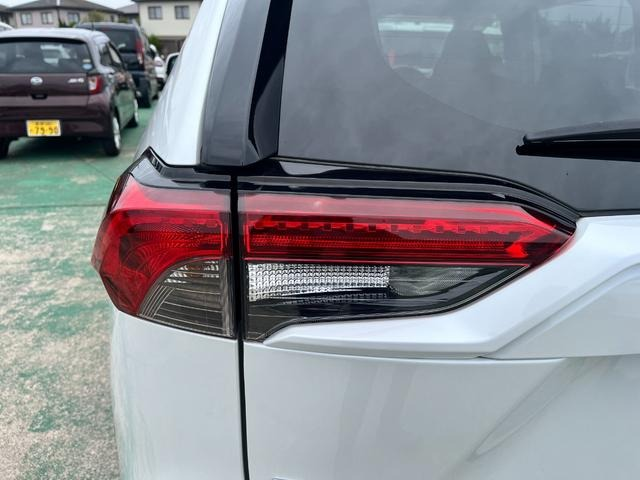 TOYOTA RAV4 HYBRID ADVENTURE OFFROAD PACKAGE II
