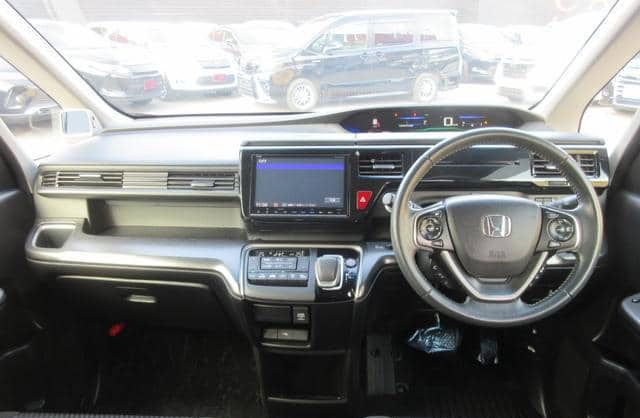 HONDA STEP WGN